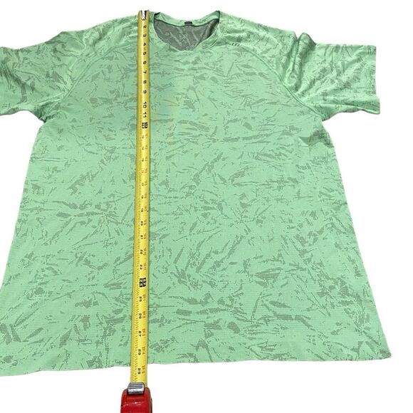 Lululemon Men’s L Metal Vent Tech Short Sleeve Tee Shirt Scream Green Camo Swirl - Picture 8 of 8
